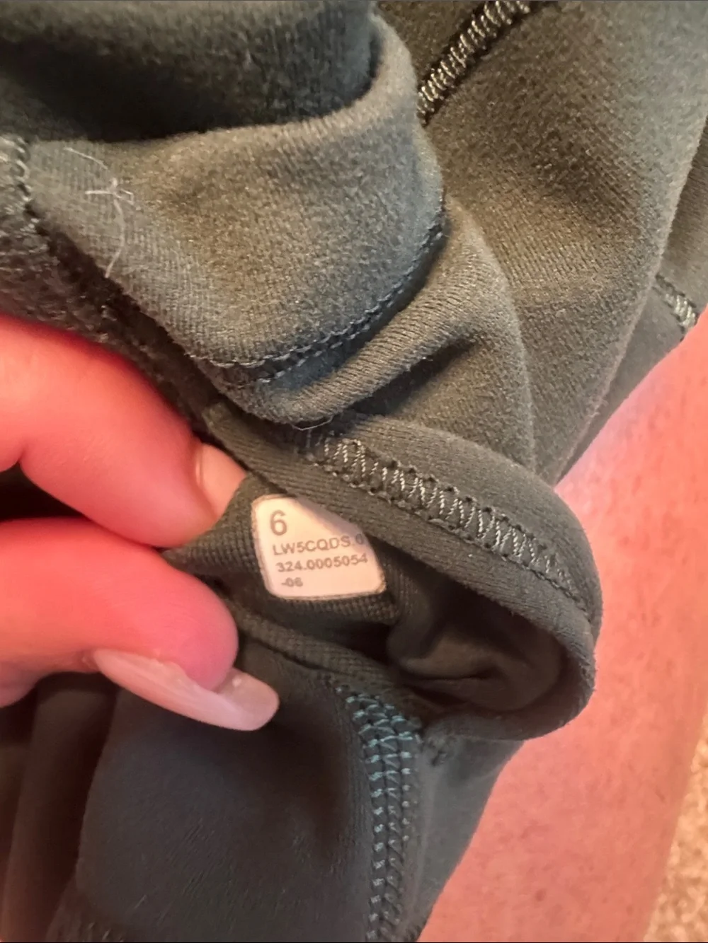 LuLuLemon Dark Green Wunder Under Leggings SZ 6 mid rise multi pocket athletic